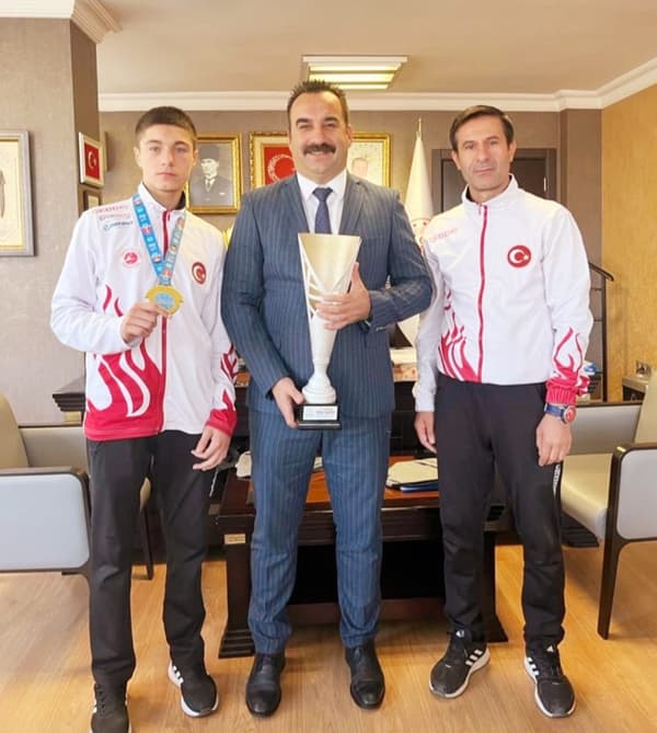 Şenol Kaysi Spor Akademisi - 23. Fotoğraf Şenol Kaysi Spor Akademisi - 23. Fotoğraf